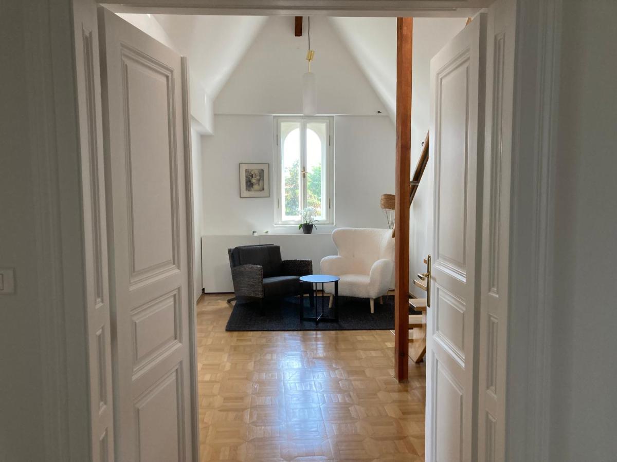 Vynimocny Apartman V Staromestskej Vile S Vyhladom Na Hrad Bratislava Exterior foto